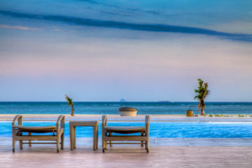 Kandaya's infinity pool